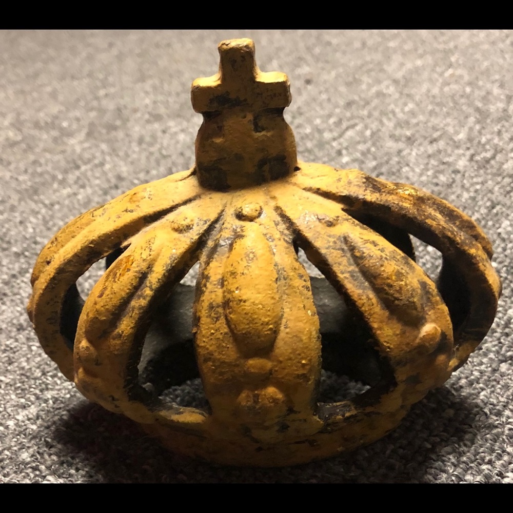 Rustic heavy metal crown